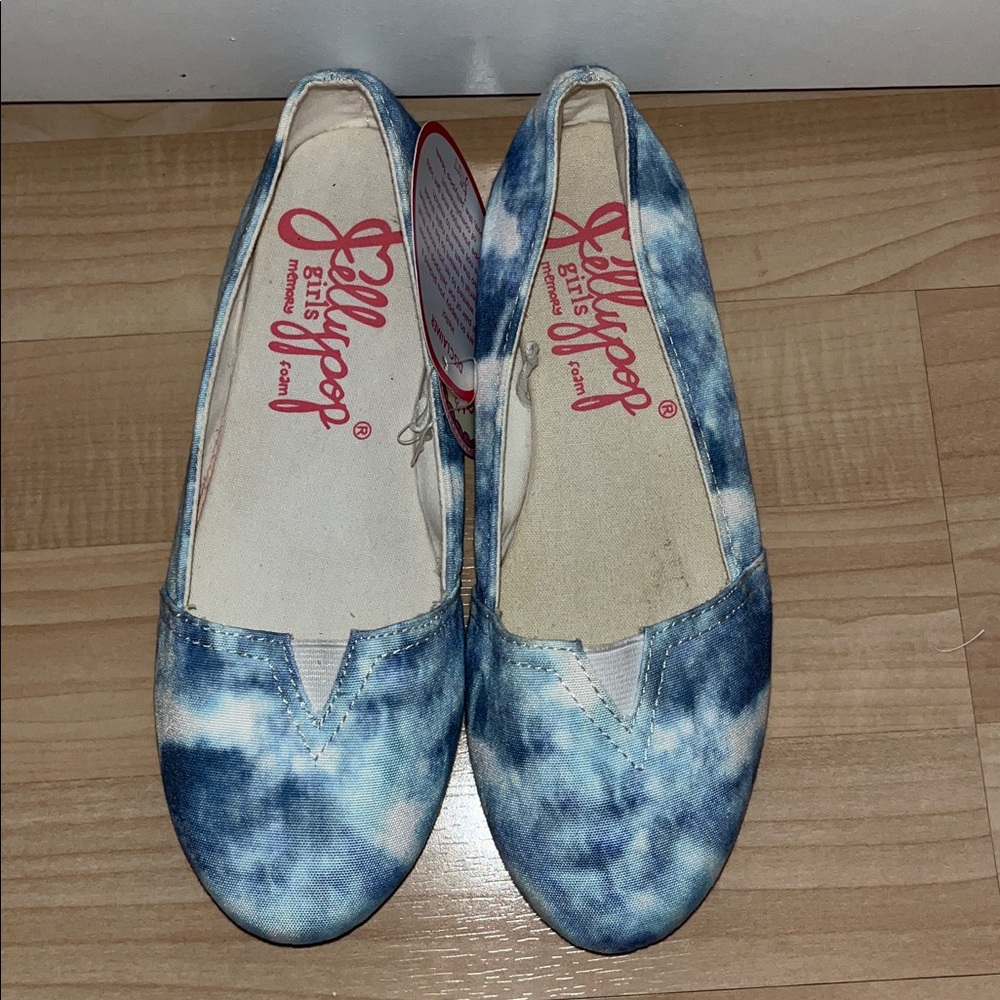 Jellypop Blue and White Ballet Flats